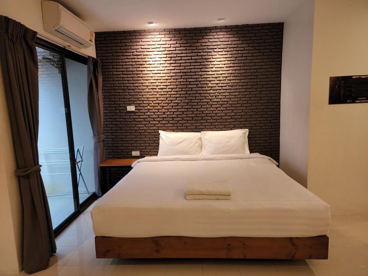 Dfeel House Hostel Patong Buitenkant foto