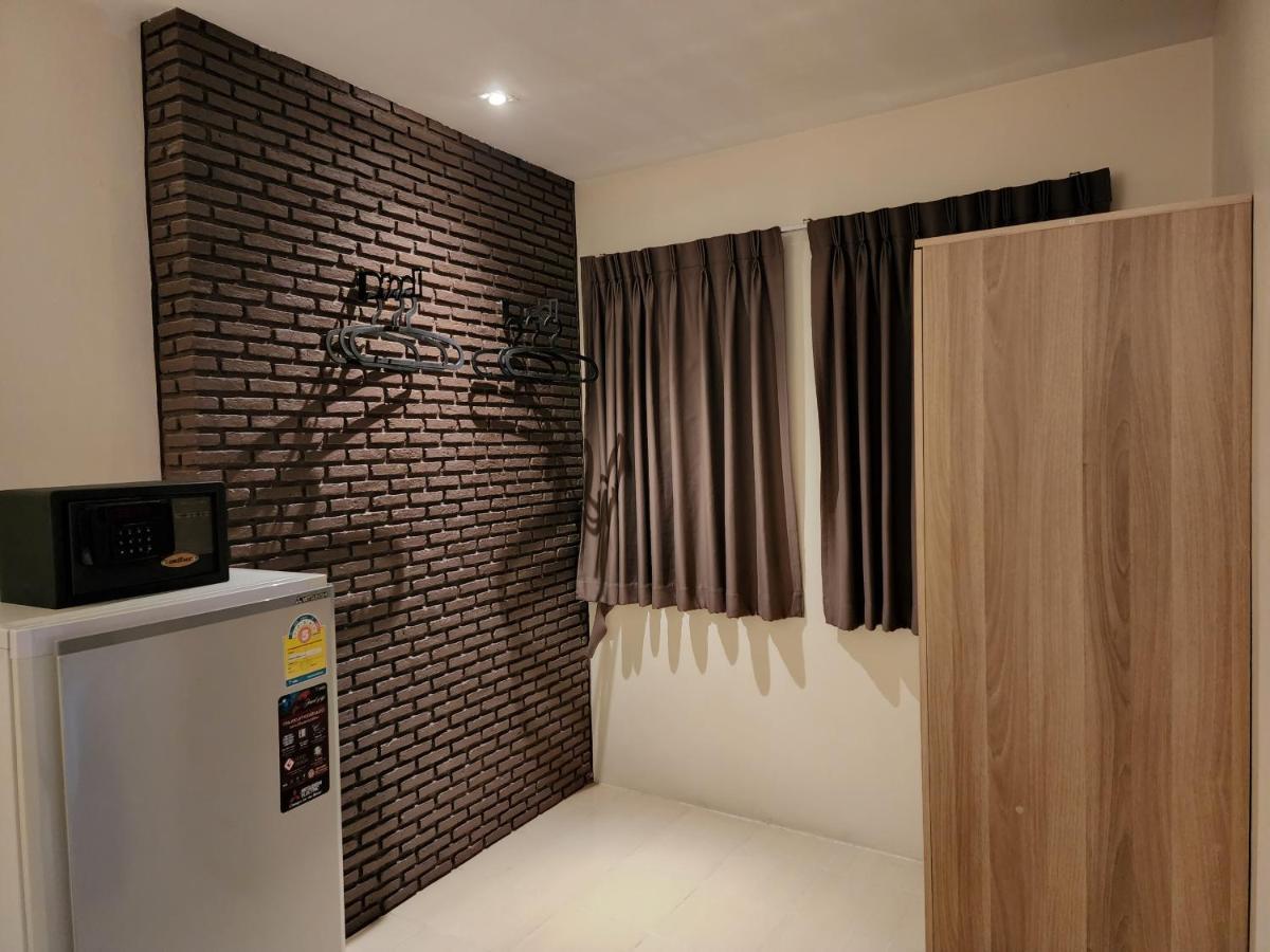 Dfeel House Hostel Patong Buitenkant foto