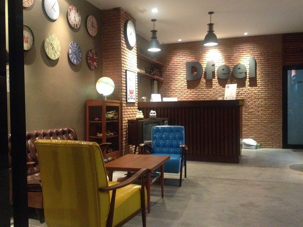 Dfeel House Hostel Patong Buitenkant foto