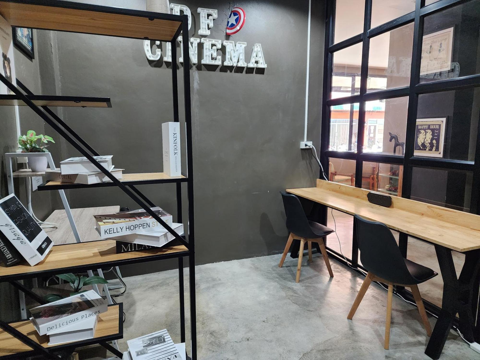 Dfeel House Hostel Patong Buitenkant foto