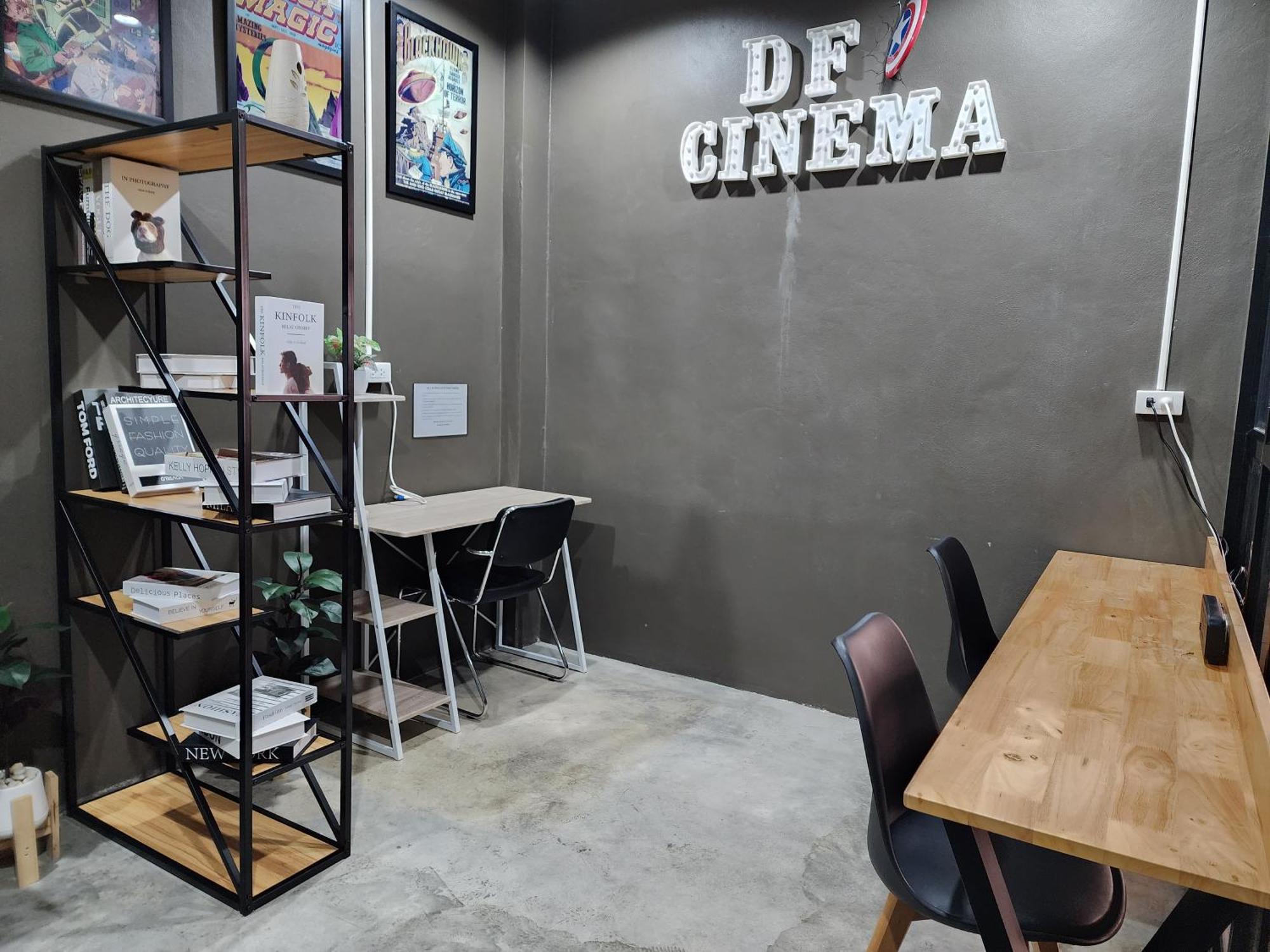 Dfeel House Hostel Patong Buitenkant foto
