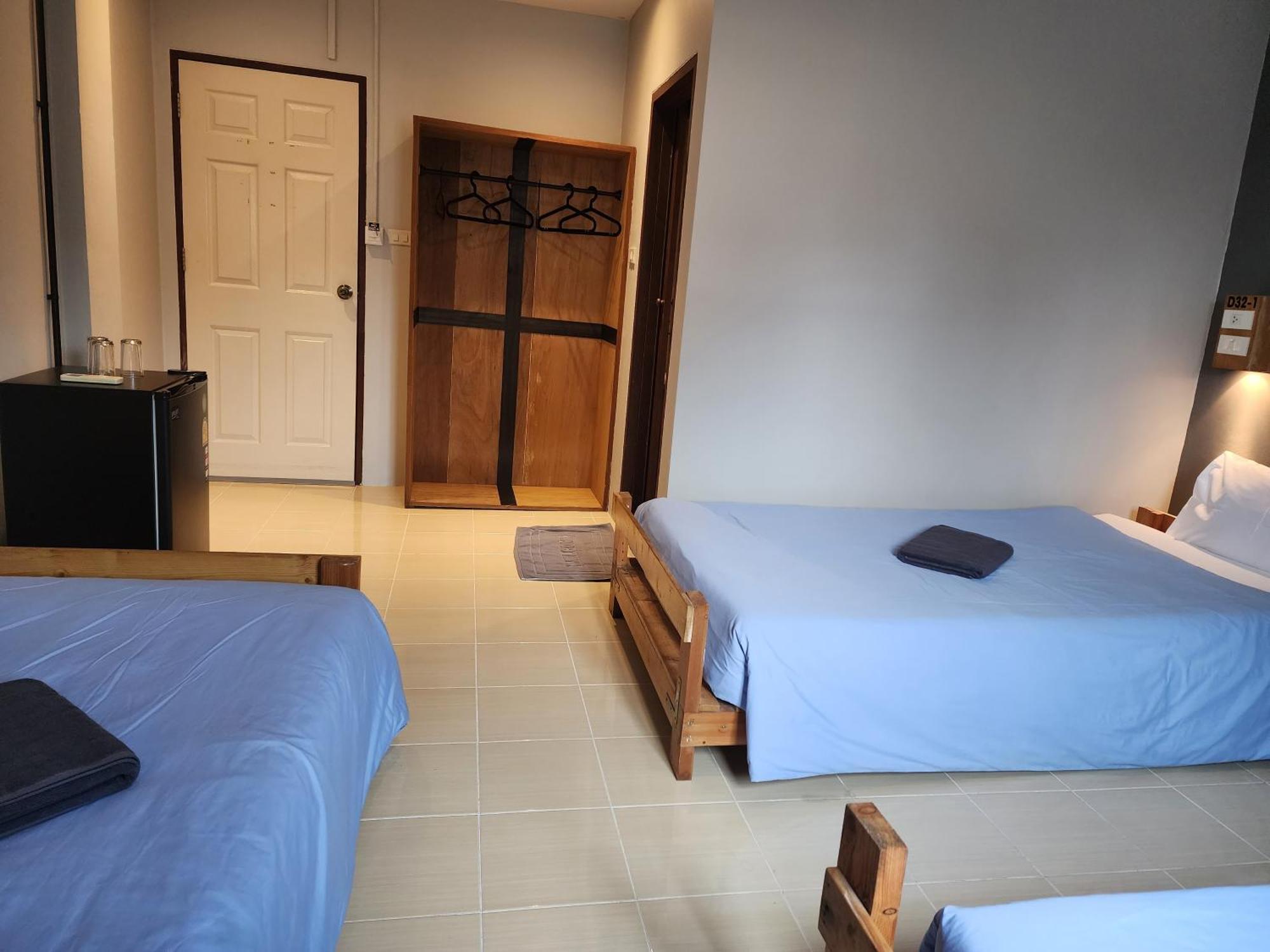 Dfeel House Hostel Patong Kamer foto