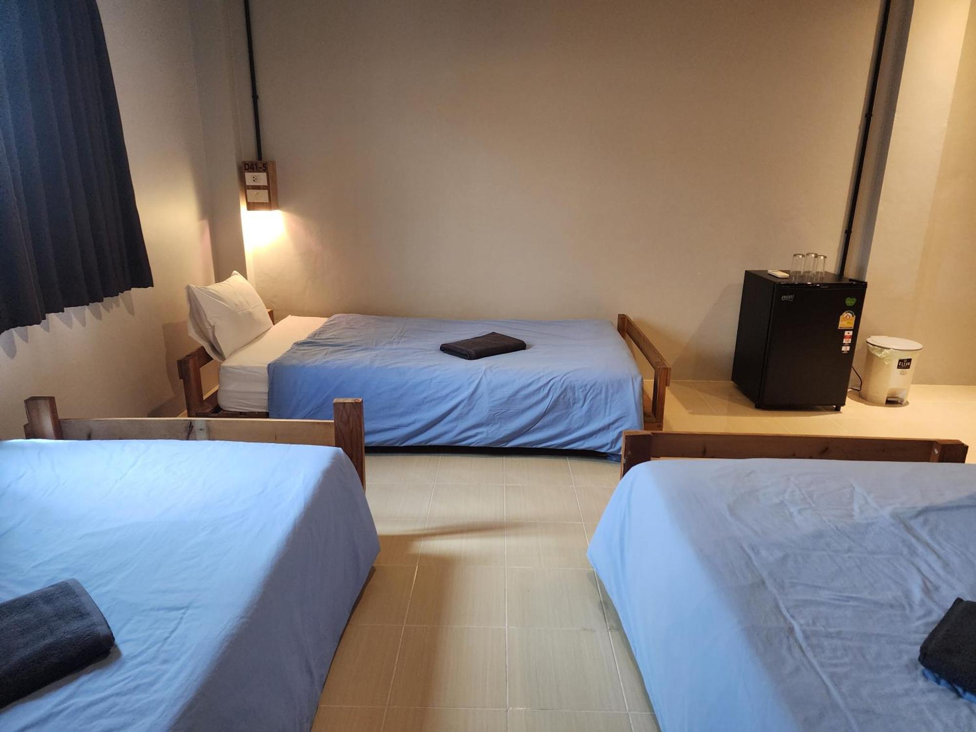 Dfeel House Hostel Patong Kamer foto