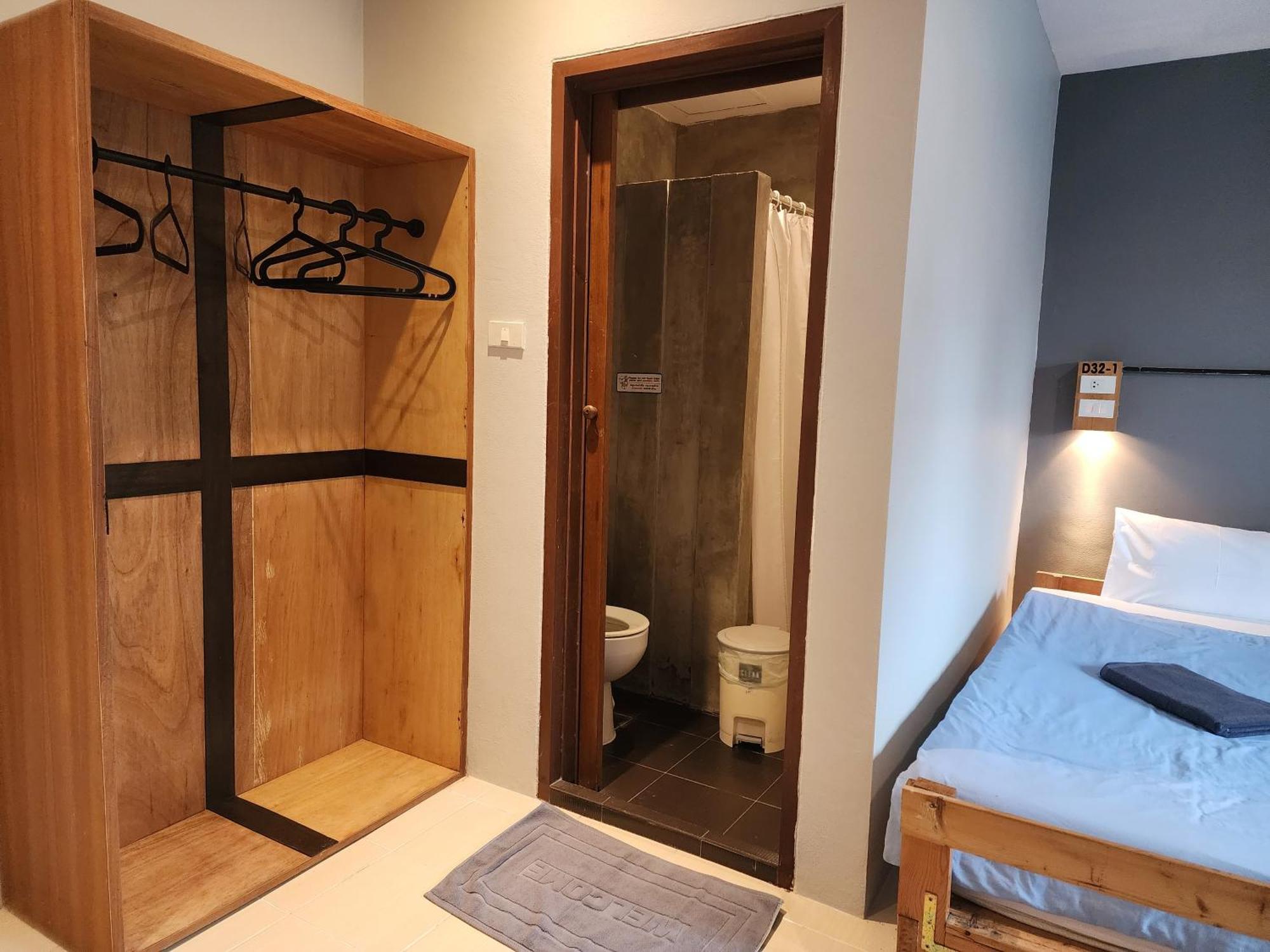 Dfeel House Hostel Patong Kamer foto