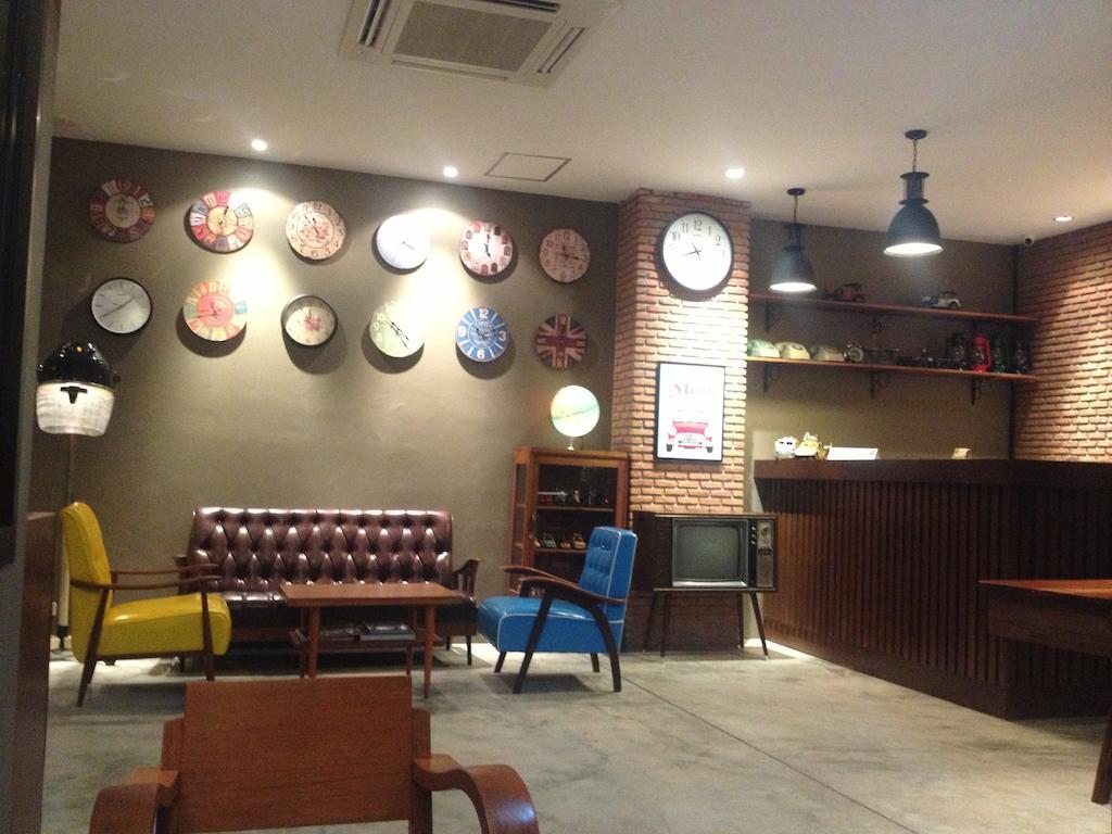 Dfeel House Hostel Patong Buitenkant foto