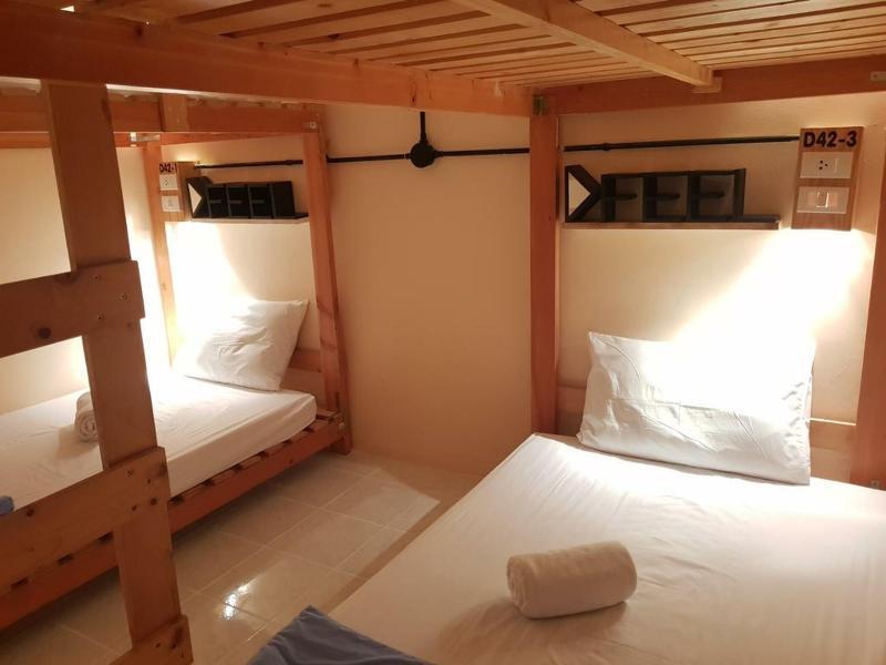 Dfeel House Hostel Patong Buitenkant foto